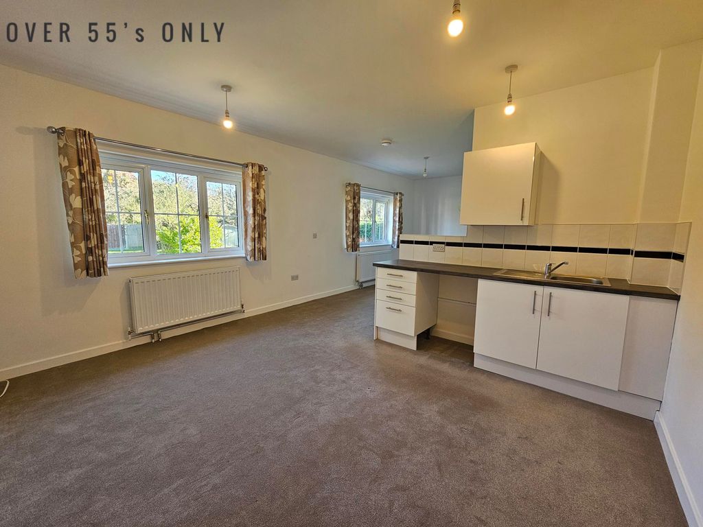 Property photo 1 of 8 Bedroom