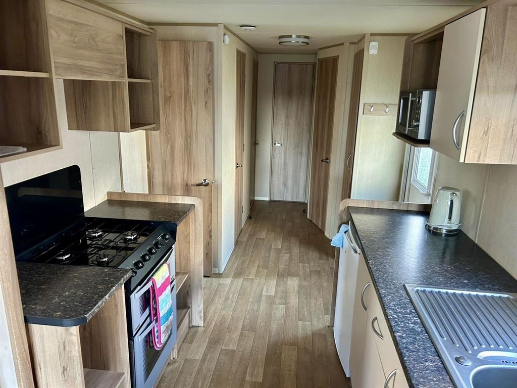 Property photo 2 of 9 6d76c9A2-5d75-4c91-A50c-B831c6B053Cf.Jpeg