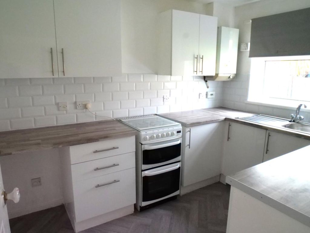 Property photo 3 of 11 P1062746.Jpg