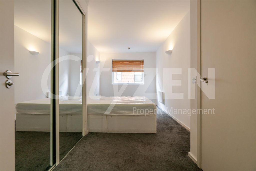 Property photo 3 of 21 Bedroom