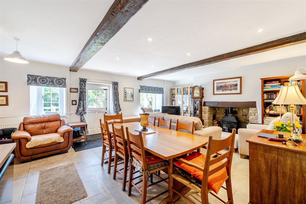 Property photo 3 of 23 1286844 (3).Jpg