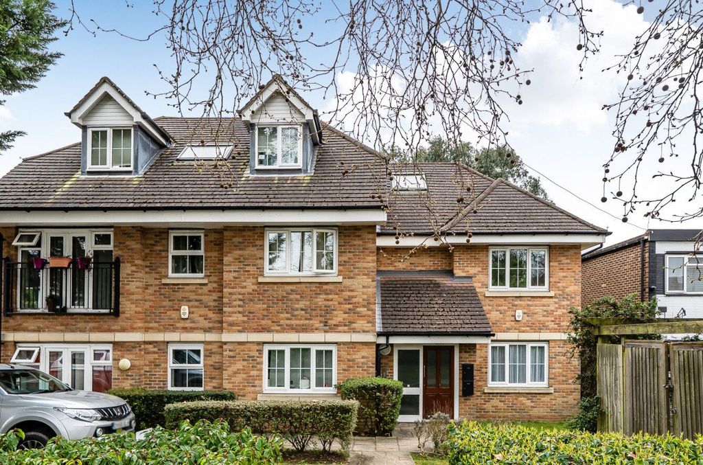 Property photo 1 of 18