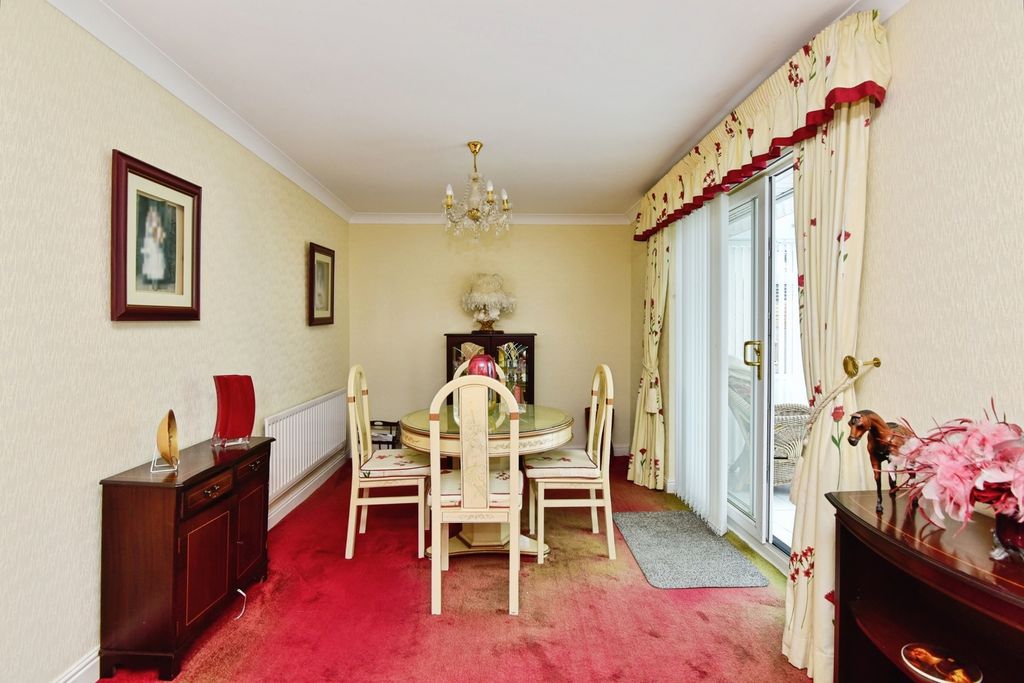 Property photo 2 of 23 Pbox-Img.Jpg