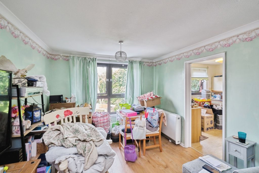 Property photo 3 of 16 Photo