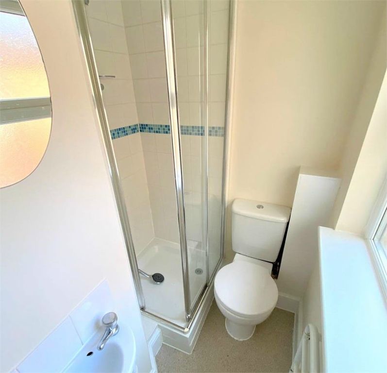 Property photo 2 of 3
