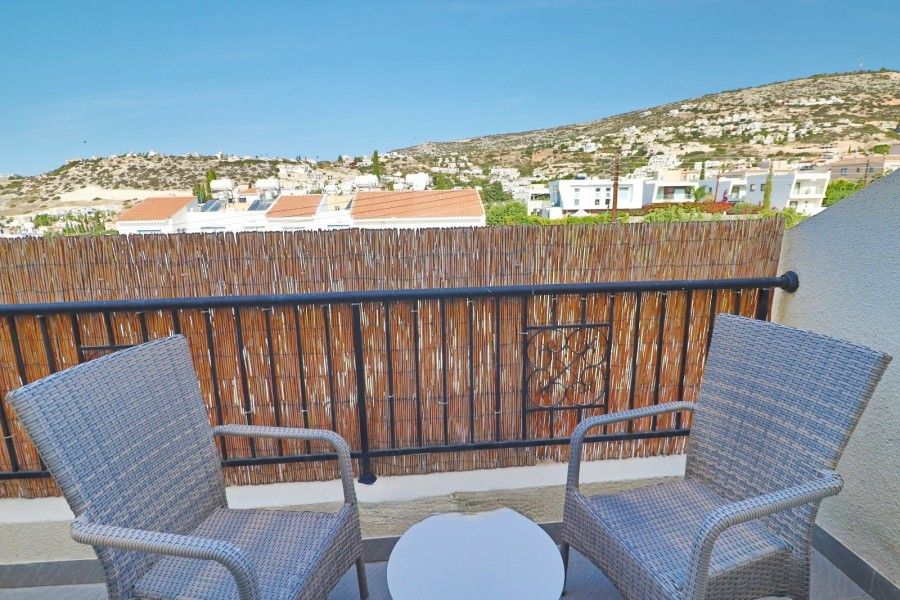 Property photo 3 of 23