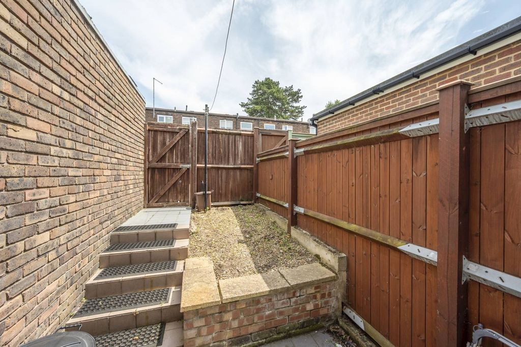Property photo 3 of 9