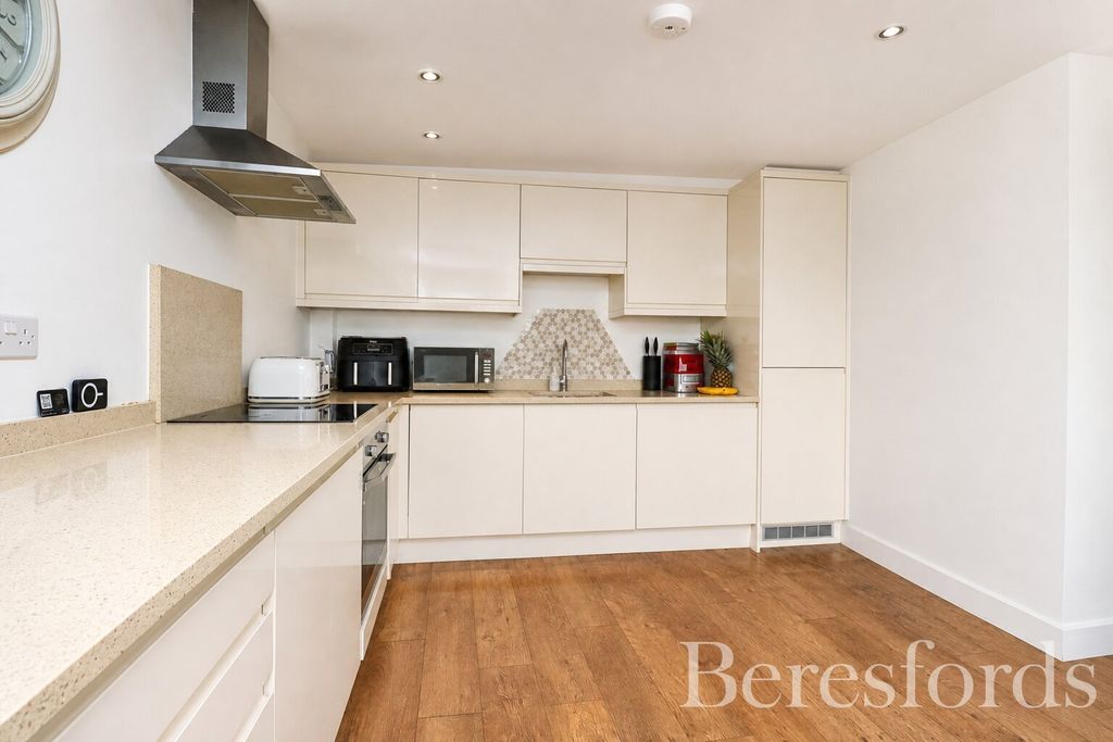 Property photo 2 of 11 Picture No. 06