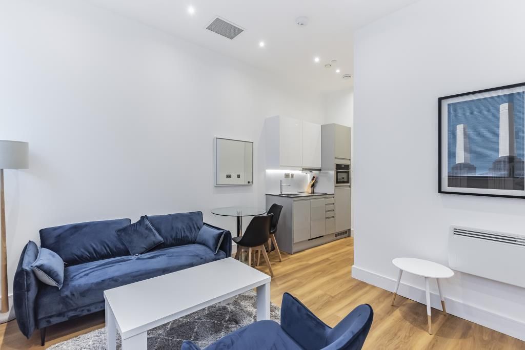 Property photo 1 of 10 Living Area