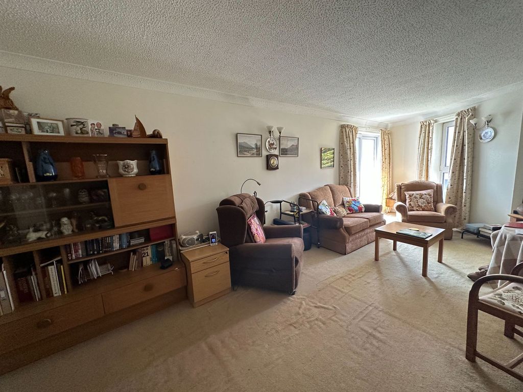 Property photo 2 of 5