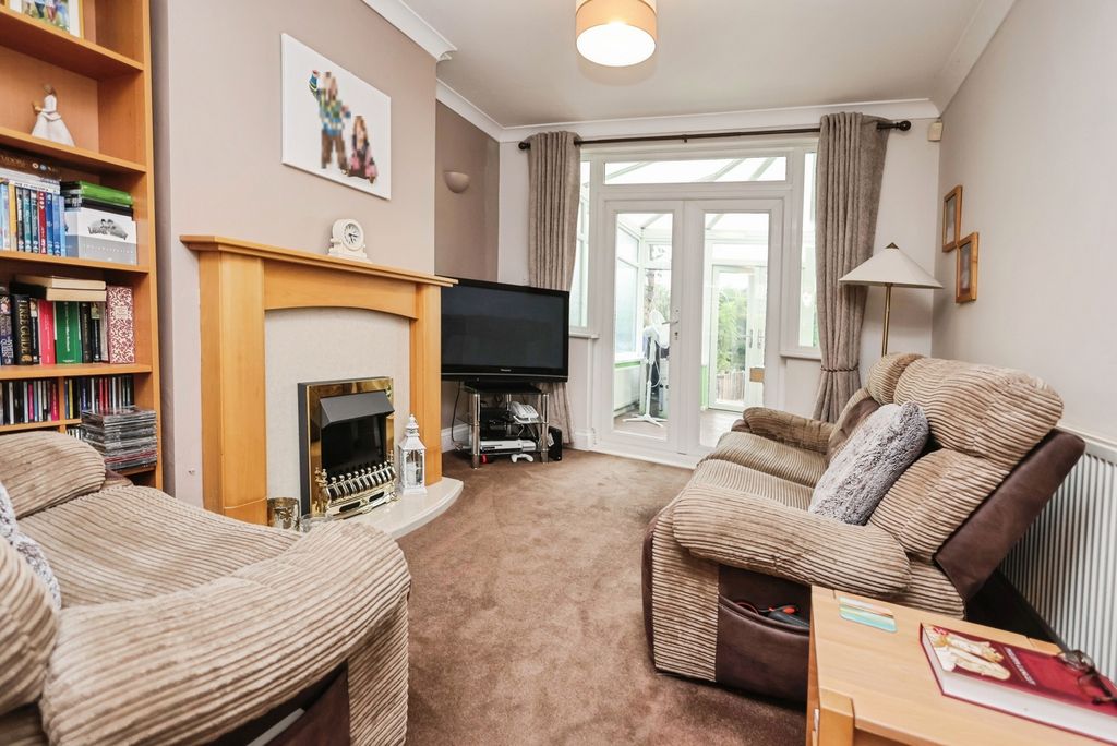 Property photo 3 of 20 Pbox-Img.Jpg