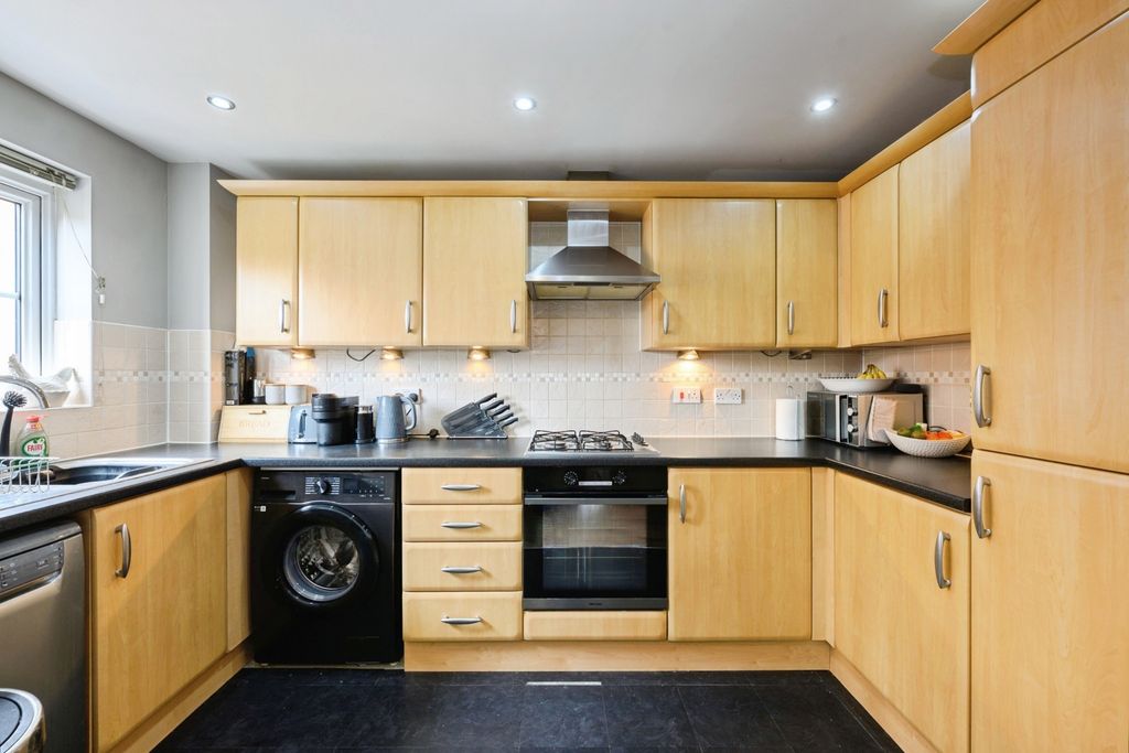 Property photo 3 of 14 Pbox-Img.Jpg