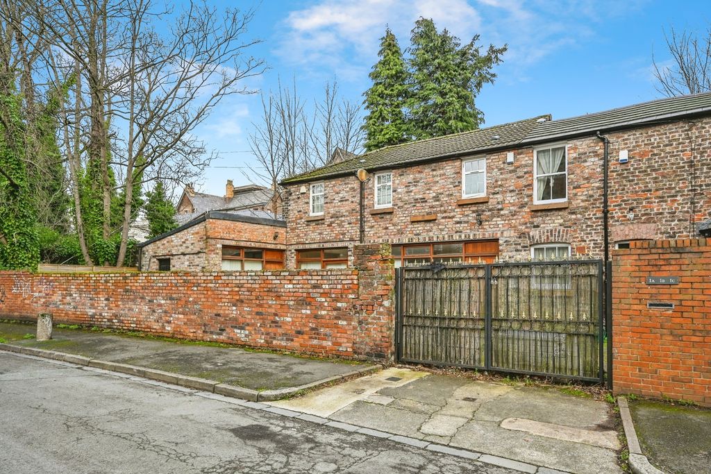 Property photo 1 of 17 Pbox-Img.Jpg