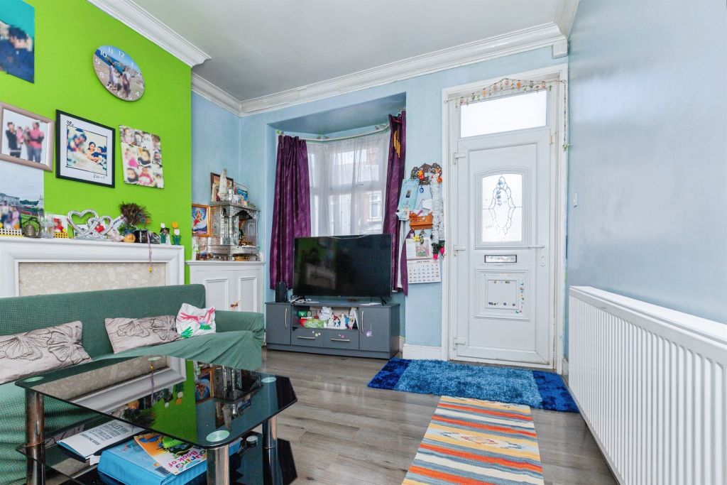 Property photo 2 of 17