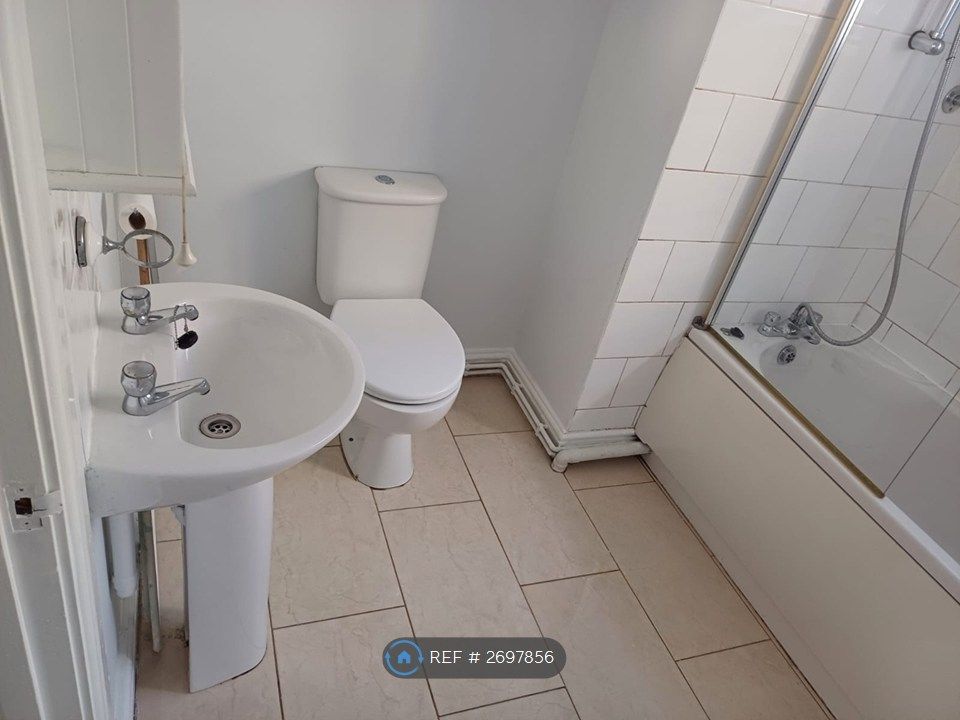 Property photo 3 of 4