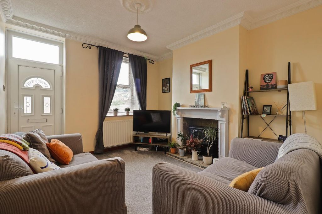 Property photo 2 of 17 4.Jpg