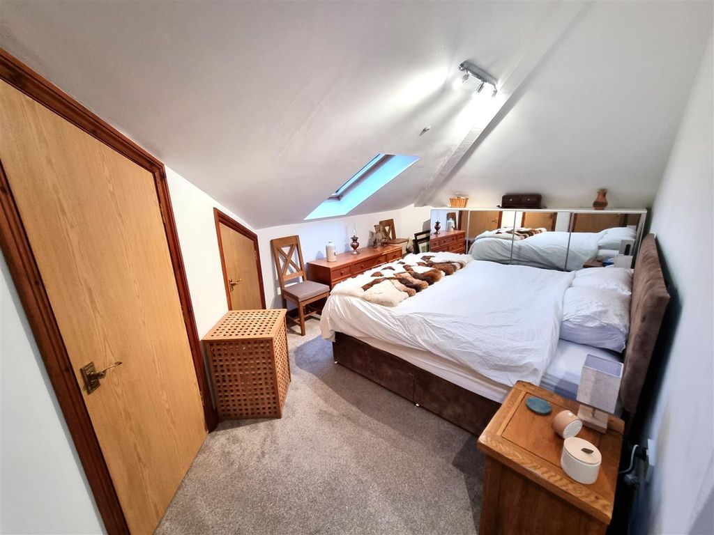 Property photo 3 of 13 20260130_164022.Jpg