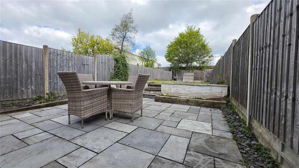 Property photo 2 of 16 Picture No. 19