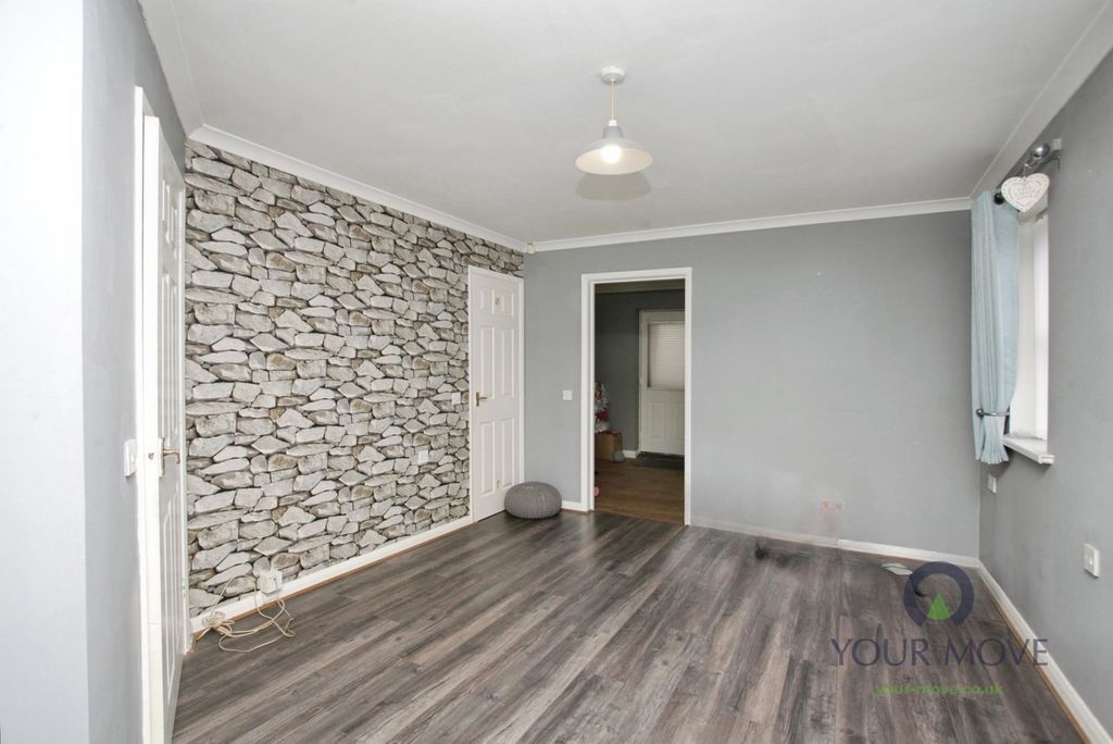 Property photo 2 of 14 Pbox-Img.Jpg