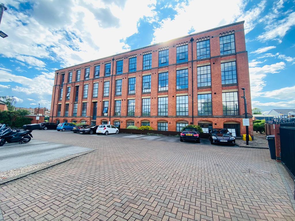 Property photo 2 of 11