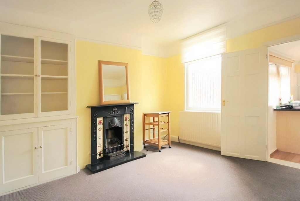 Property photo 3 of 16 Pbox-Img.Png