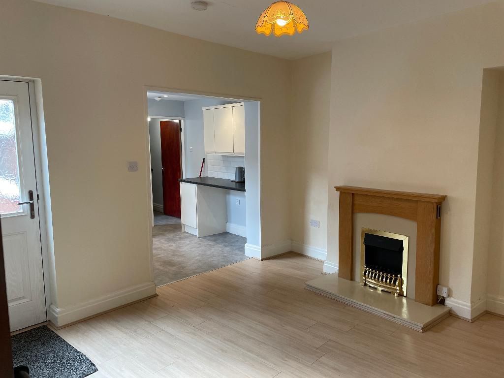 Property photo 2 of 10 Dining Area