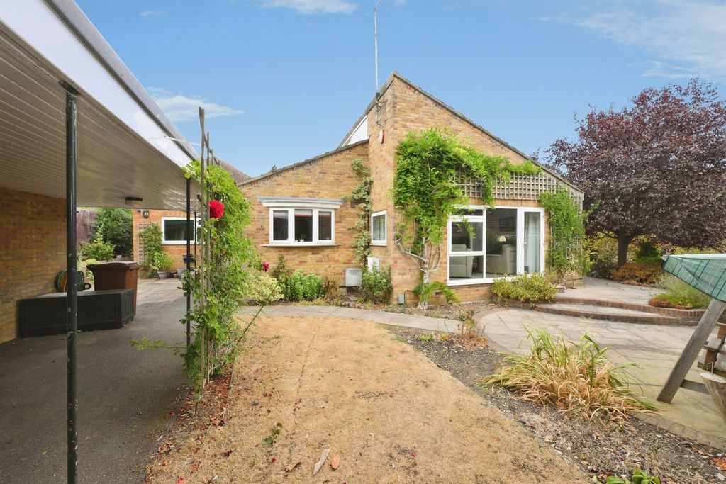 Property photo 1 of 22