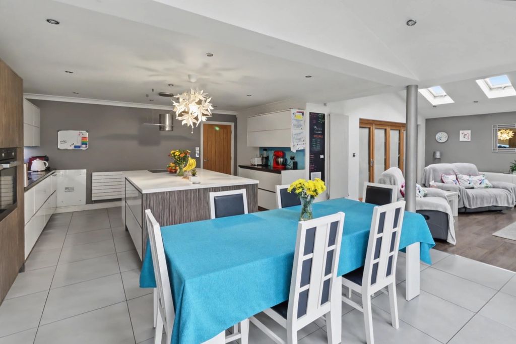 Property photo 2 of 23 Kitchen Living Diner