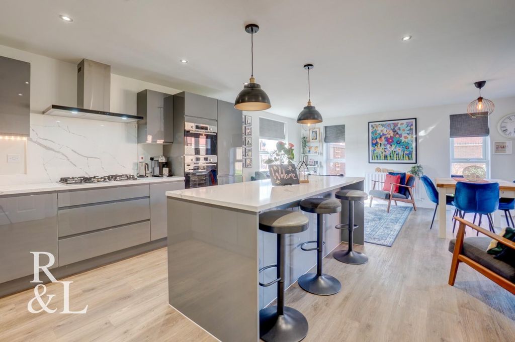 Property photo 3 of 50 39 Summers (35).Jpg