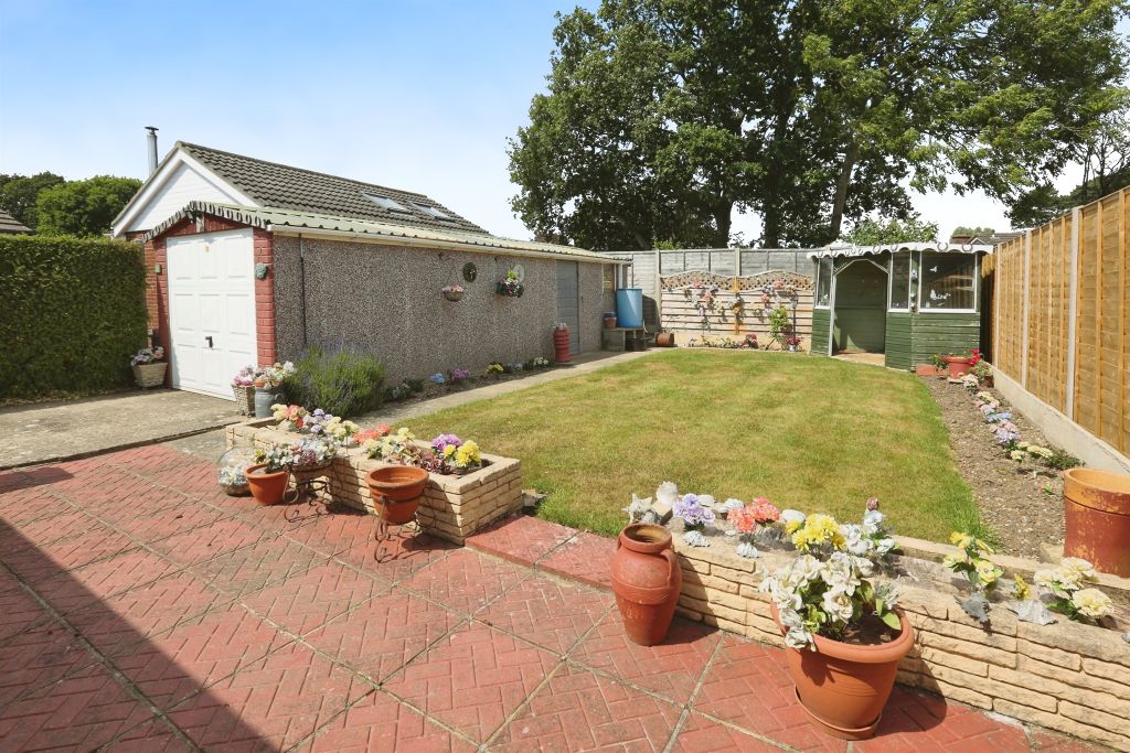 Property photo 2 of 14