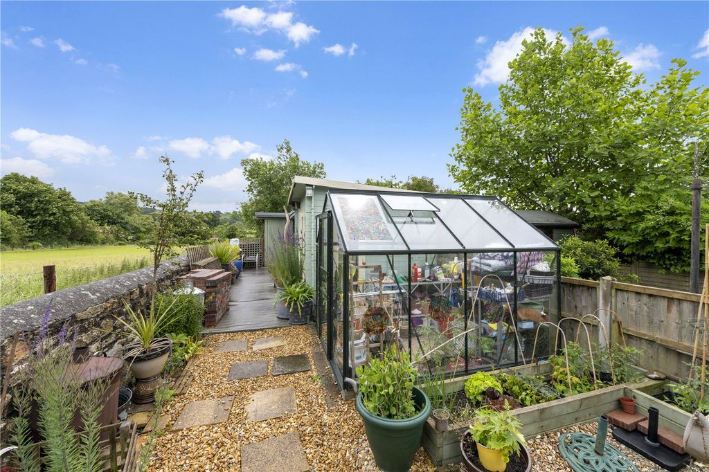 Property photo 3 of 14 Picture No. 06