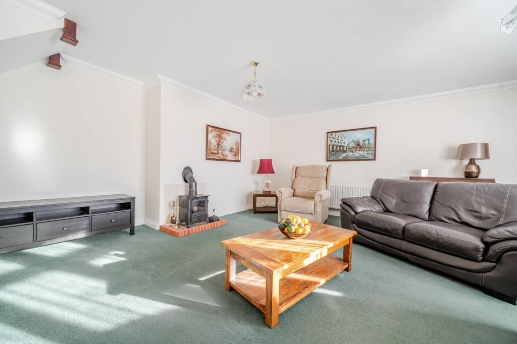 Property photo 2 of 21 Living Area