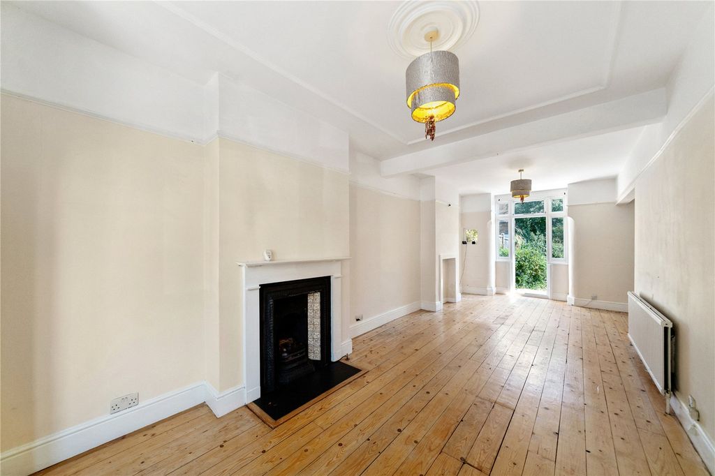 Property photo 2 of 12 Picture No. 01