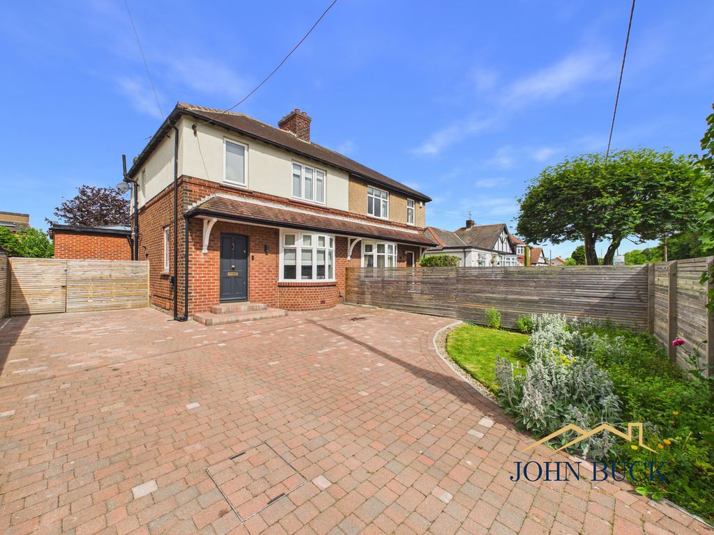 Property photo 1 of 28