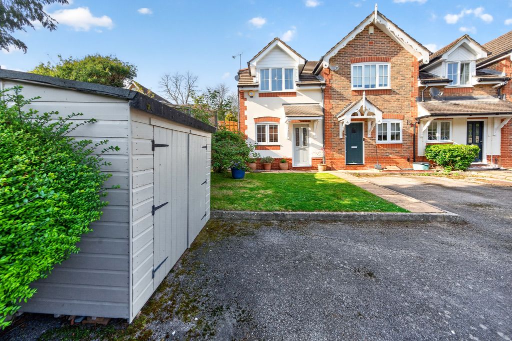 Property photo 1 of 18