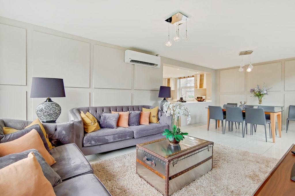 Property photo 1 of 9 8_Reception-1