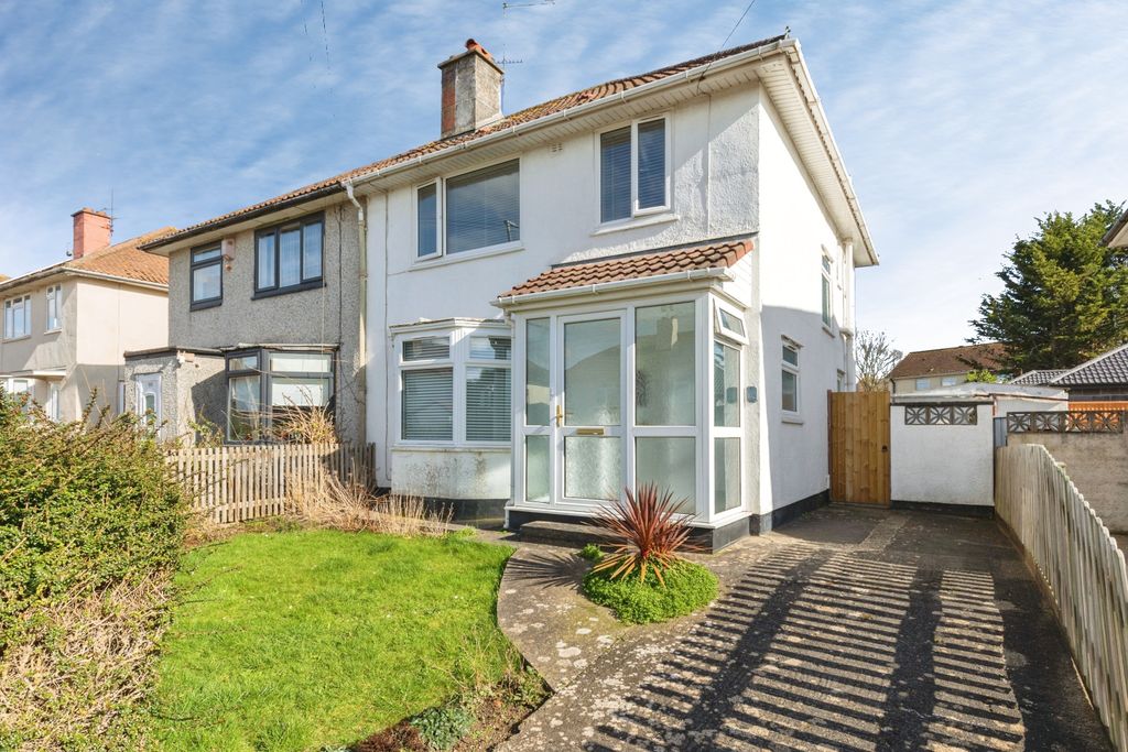 Property photo 2 of 20