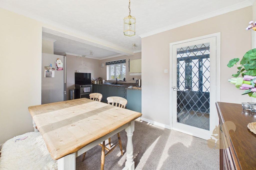 Property photo 2 of 20 Kitchen/Diner