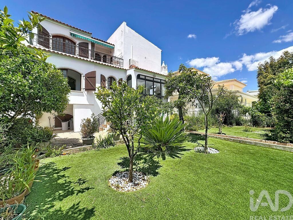 Property photo 2 of 38
