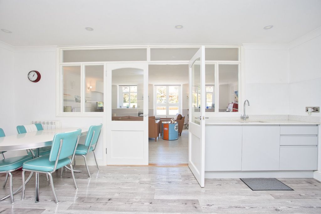 Additional image 6 of 2 bed flat for saleThe Leas, Folkestone CT20
