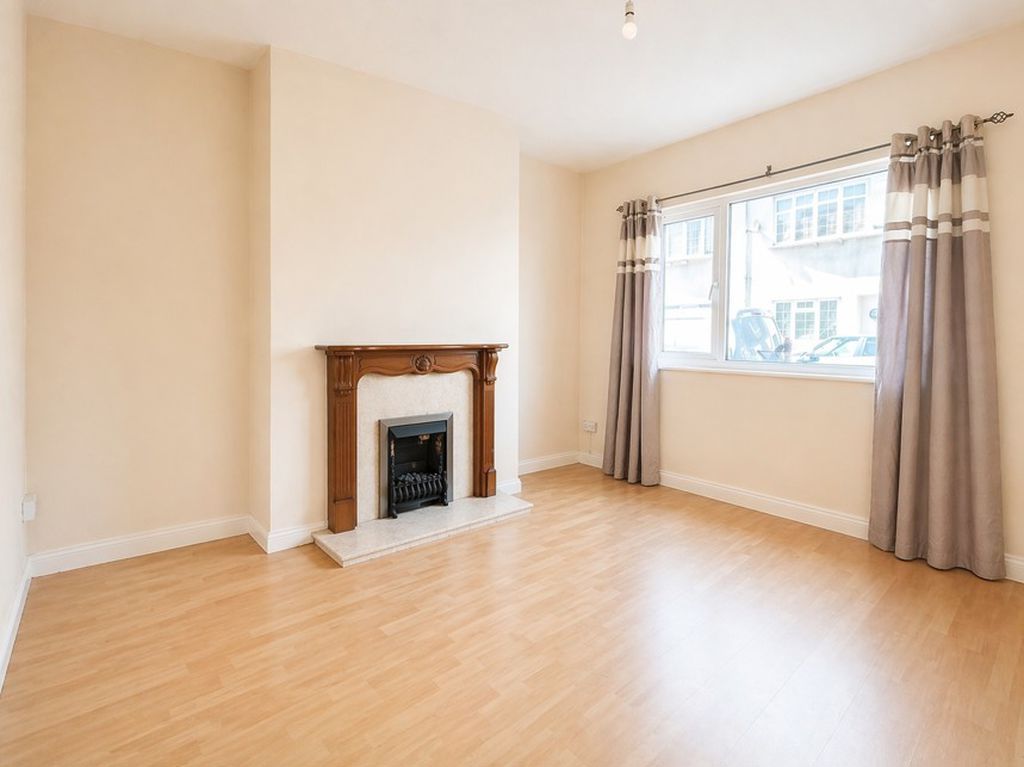 Property photo 2 of 5 Photo 2