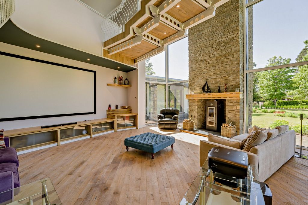 Additional image 8 of 5 bed detached house for saleBurnside, Kinclaven Crescent, Murthly, Perth PH1