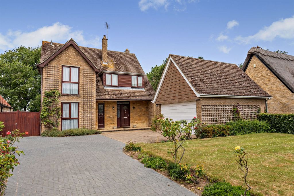 Property photo 1 of 17