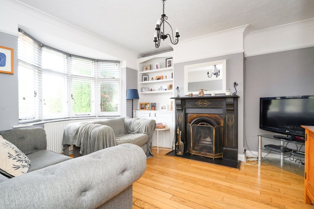 Property photo 3 of 21