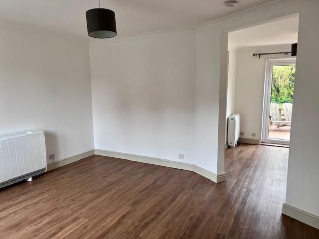 Property photo 2 of 15 Lounge.Jpg