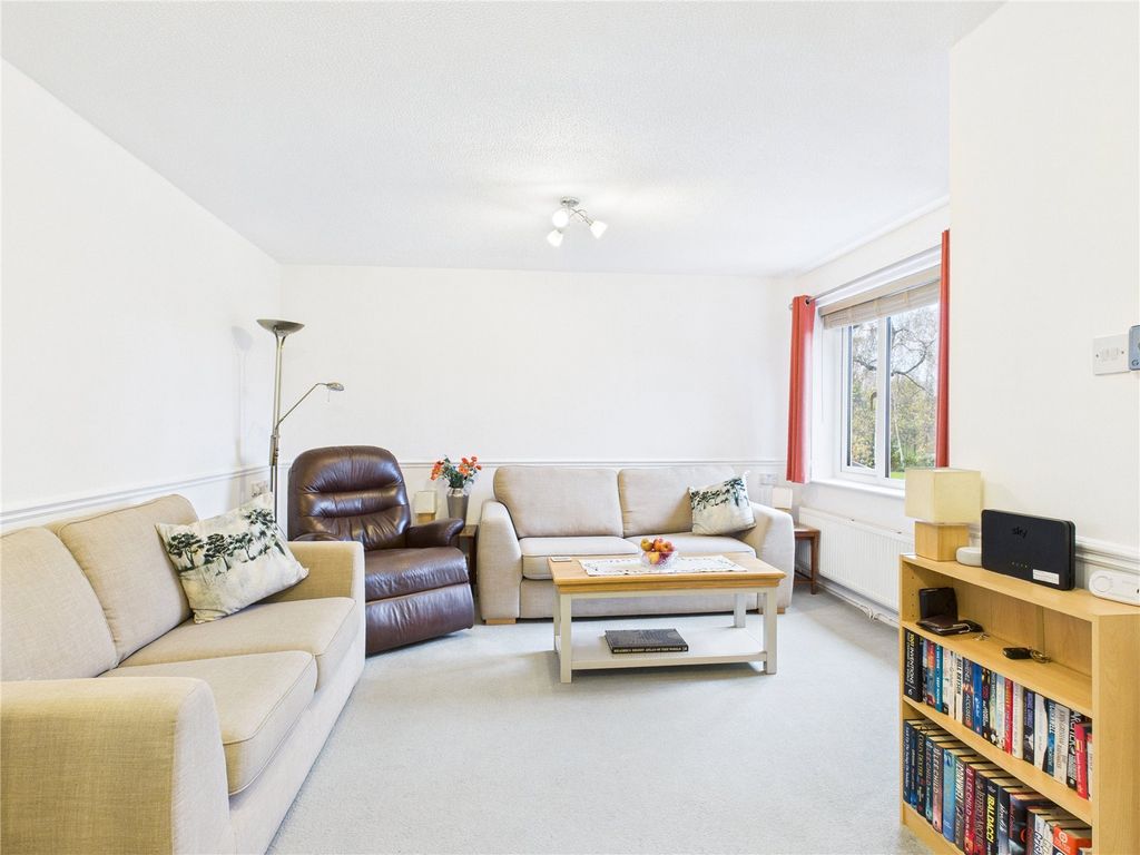 Property photo 2 of 13 Picture No. 04