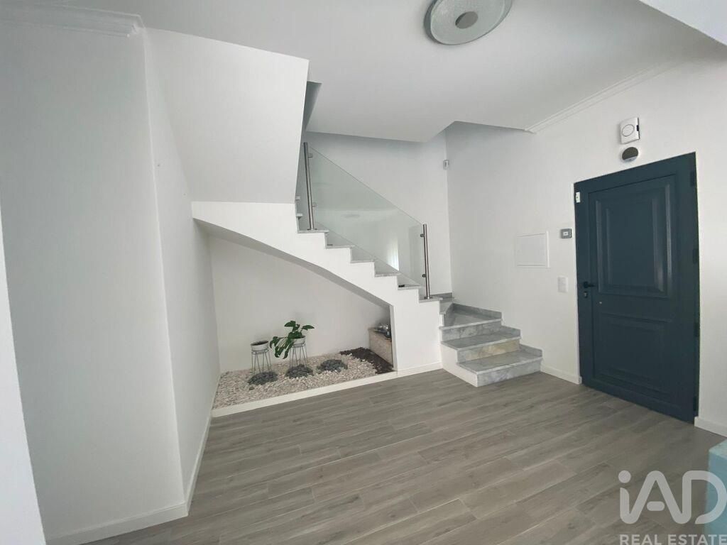 Property photo 3 of 29