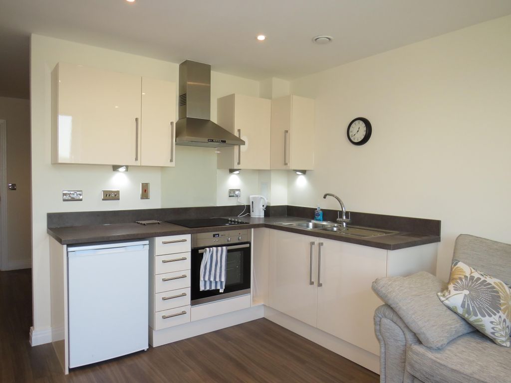 Property photo 1 of 5 Kitchen