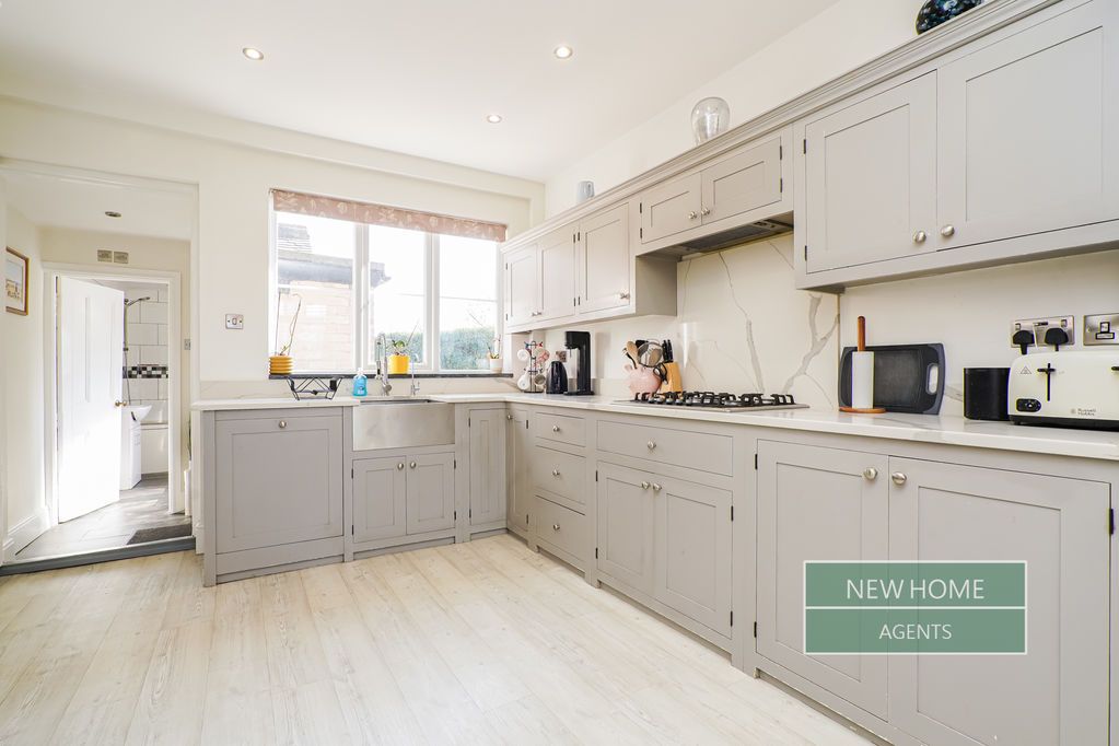 Property photo 2 of 25 Photo 11