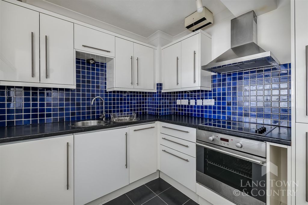Property photo 3 of 10 0017.Jpg